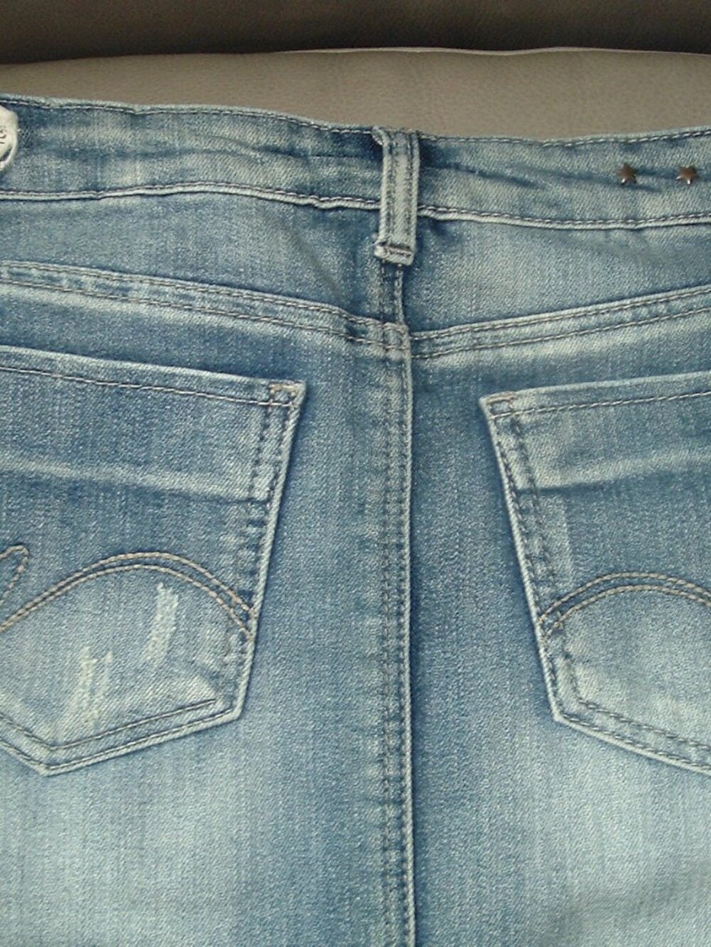 DISTRESSED DENIM HIGH WAIST PENCIL SKIRT Size 7 (27"-28" waist) Grunge Festival - Picture 4 of 4